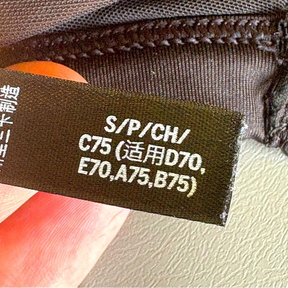 Victoria’s Secret Black Strappy Back Bikini Top Size Small - Picture 5 of 6